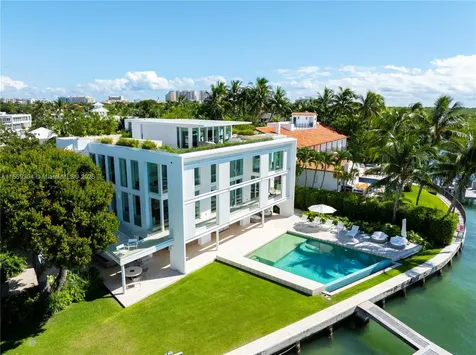 440 S Mashta Drive Key Biscayne FL 33149