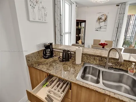17555 Atlantic Boulevard Sunny Isles Beach FL 33160