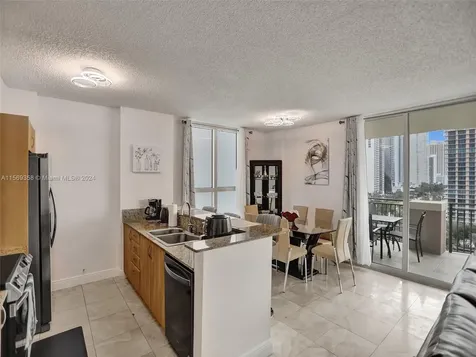 17555 Atlantic Boulevard Sunny Isles Beach FL 33160
