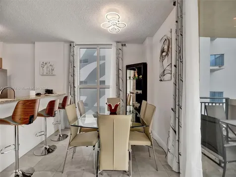 17555 Atlantic Boulevard Sunny Isles Beach FL 33160