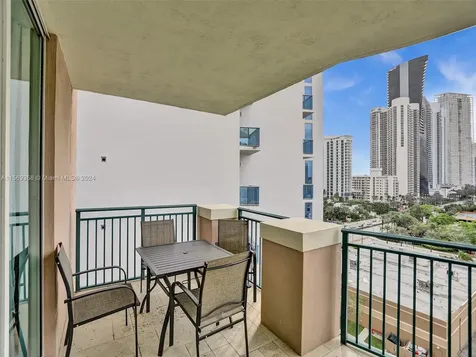17555 Atlantic Boulevard Sunny Isles Beach FL 33160