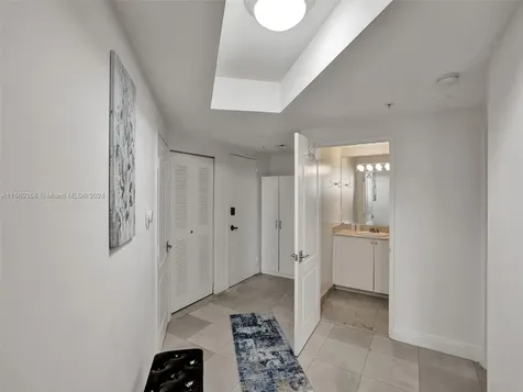 17555 Atlantic Boulevard Sunny Isles Beach FL 33160