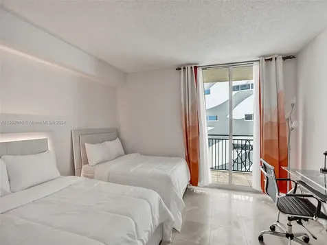 17555 Atlantic Boulevard Sunny Isles Beach FL 33160