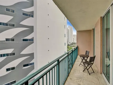 17555 Atlantic Boulevard Sunny Isles Beach FL 33160