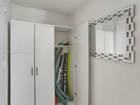 17555 Atlantic Boulevard Sunny Isles Beach FL 33160