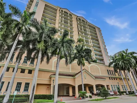 17555 Atlantic Boulevard Sunny Isles Beach FL 33160