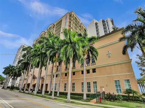 17555 Atlantic Boulevard Sunny Isles Beach FL 33160