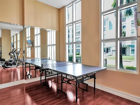 17555 Atlantic Boulevard Sunny Isles Beach FL 33160