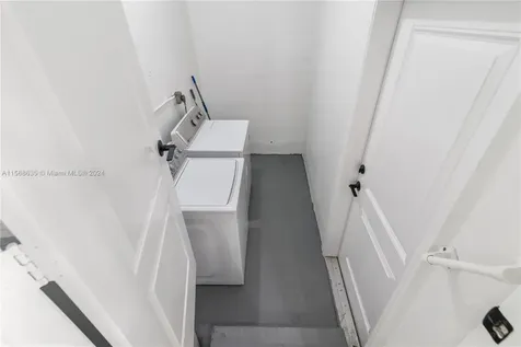 6330 SW 27th Street Miami FL 33155