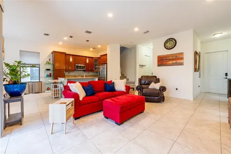 3323 W 96th Place Hialeah FL 33018