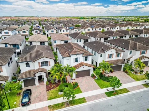 3323 W 96th Place Hialeah FL 33018