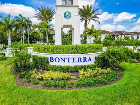 3323 W 96th Place Hialeah FL 33018