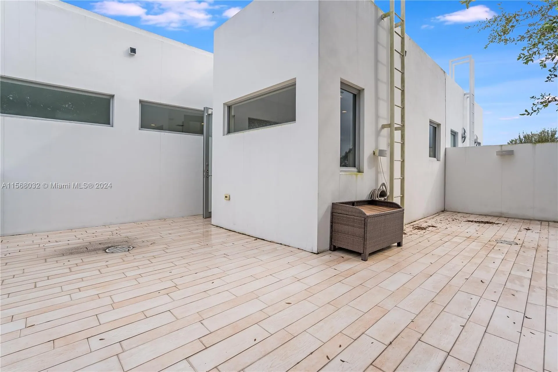 1412 SE 2nd Street Fort Lauderdale FL 33301