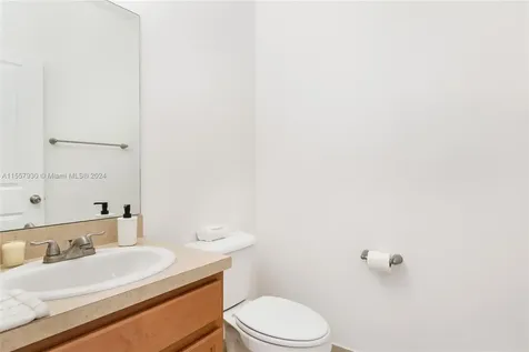 401 NE 194th Terrace Miami FL 33179