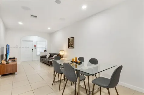 401 NE 194th Terrace Miami FL 33179