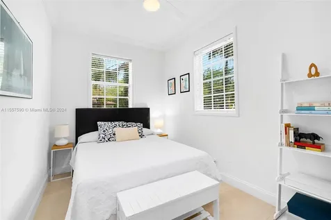 11072 Monfero Street Coral Gables FL 33156