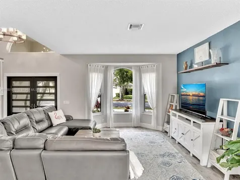 768 Verona Lake Drive Weston FL 33326