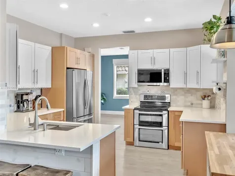768 Verona Lake Drive Weston FL 33326