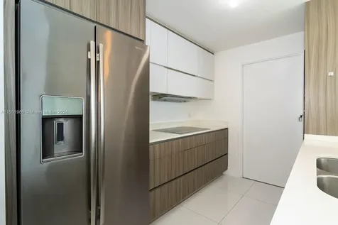 600 NE 27 Street Miami FL 33137