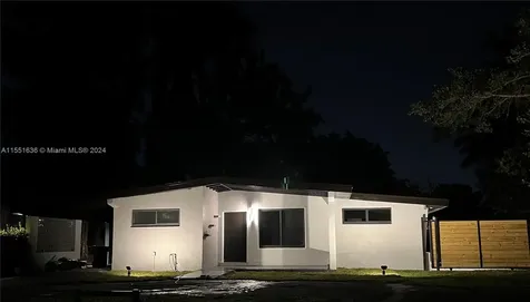 359 NE 158th Street Miami FL 33162