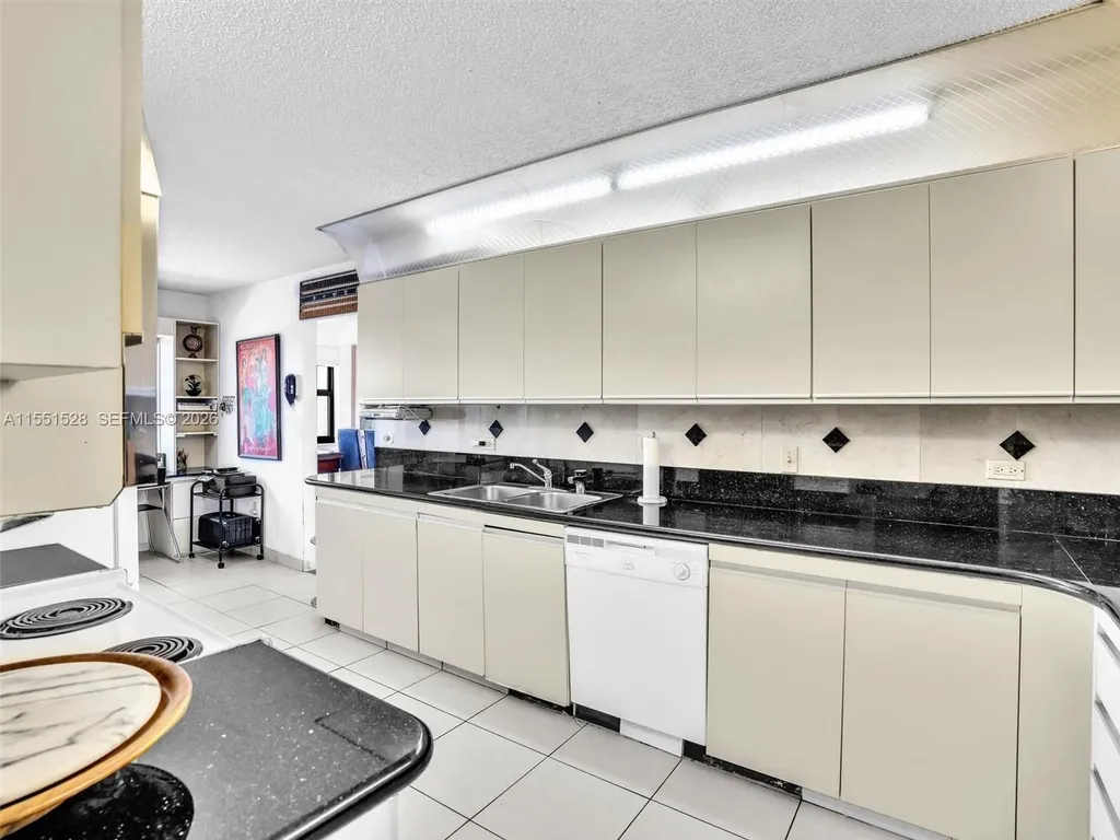 1201 S Ocean Drive Hollywood FL 33019