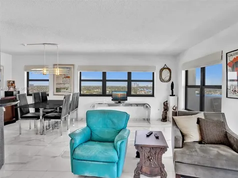 1201 S Ocean Drive Hollywood FL 33019