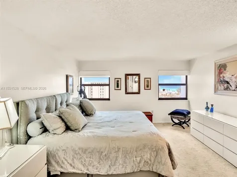 1201 S Ocean Drive Hollywood FL 33019