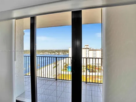 1201 S Ocean Drive Hollywood FL 33019
