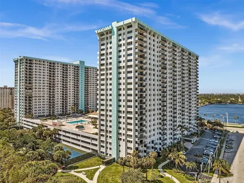 1201 S Ocean Drive Hollywood FL 33019