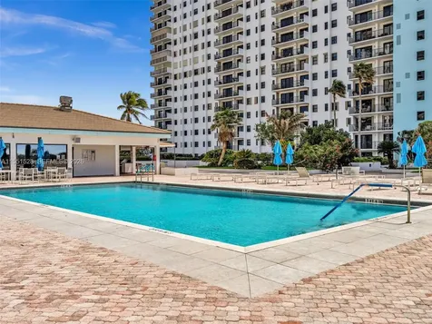 1201 S Ocean Drive Hollywood FL 33019