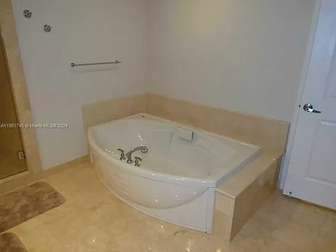 3101 S Ocean Drive Hollywood FL 33019