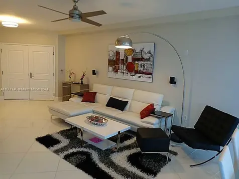 3101 S Ocean Drive Hollywood FL 33019