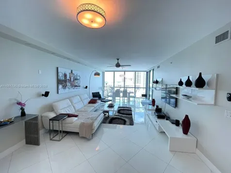 3101 S Ocean Drive Hollywood FL 33019