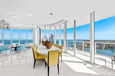 100 S Pointe Drive Miami Beach FL 33139