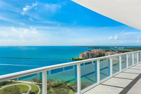 100 S Pointe Drive Miami Beach FL 33139