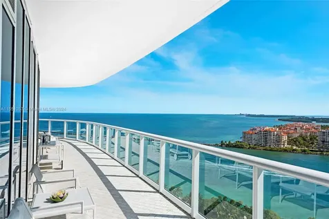 100 S Pointe Drive Miami Beach FL 33139