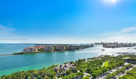 100 S Pointe Drive Miami Beach FL 33139