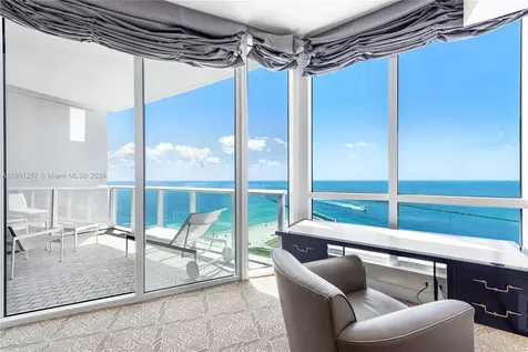 100 S Pointe Drive Miami Beach FL 33139