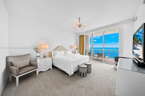 100 S Pointe Drive Miami Beach FL 33139
