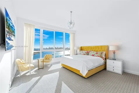 100 S Pointe Drive Miami Beach FL 33139