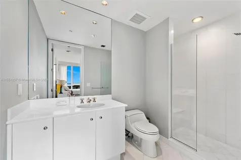100 S Pointe Drive Miami Beach FL 33139