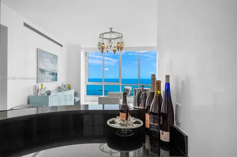 100 S Pointe Drive Miami Beach FL 33139