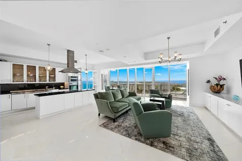 100 S Pointe Drive Miami Beach FL 33139