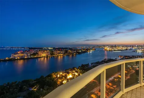 100 S Pointe Drive Miami Beach FL 33139