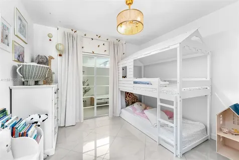 120 Jefferson Avenue Miami Beach FL 33139
