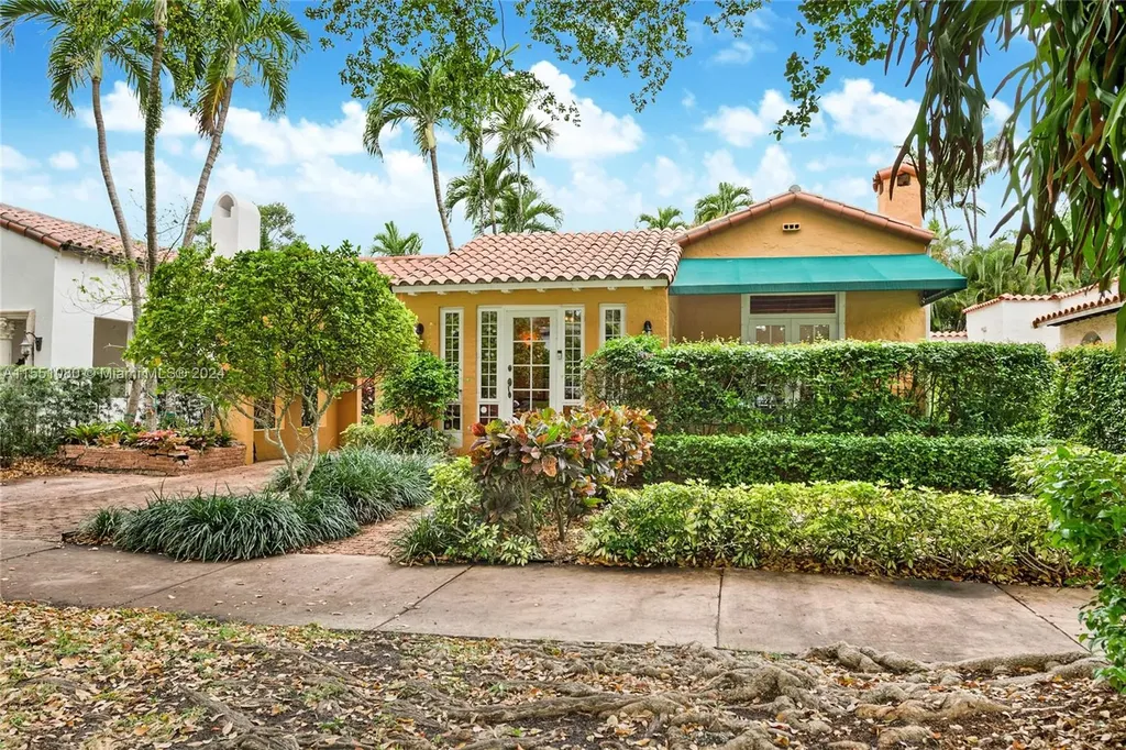 6904 Portillo Street Coral Gables FL 33146