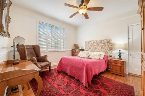 6904 Portillo Street Coral Gables FL 33146