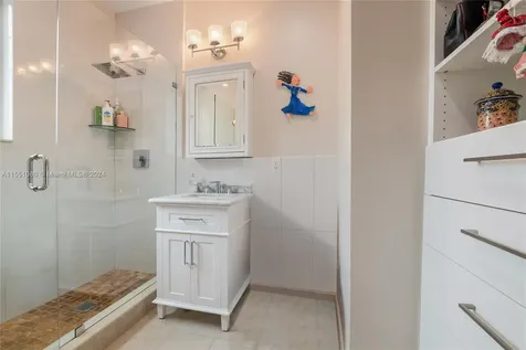 6904 Portillo Street Coral Gables FL 33146