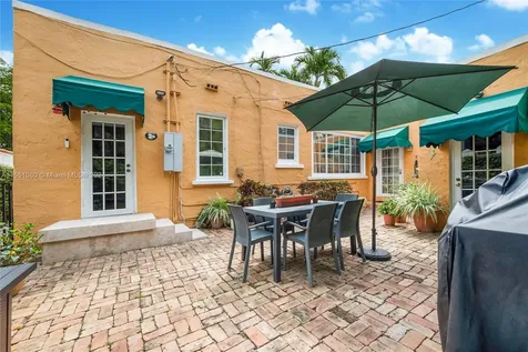 6904 Portillo Street Coral Gables FL 33146
