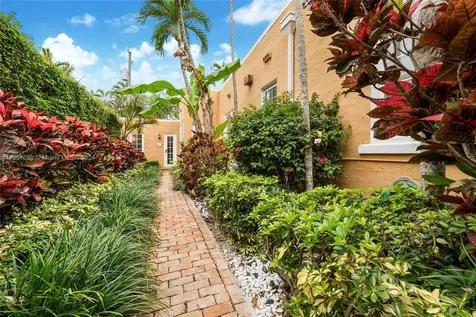 6904 Portillo Street Coral Gables FL 33146